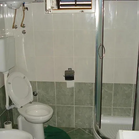 Guest house Sobe Slada *